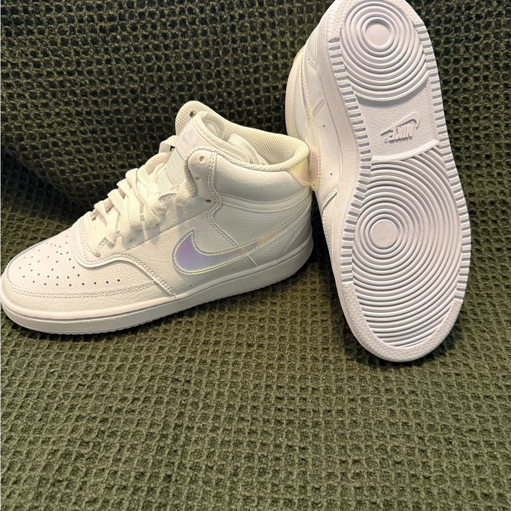 Nike Court Vision Mid 'White Iridescent' FD0819-100